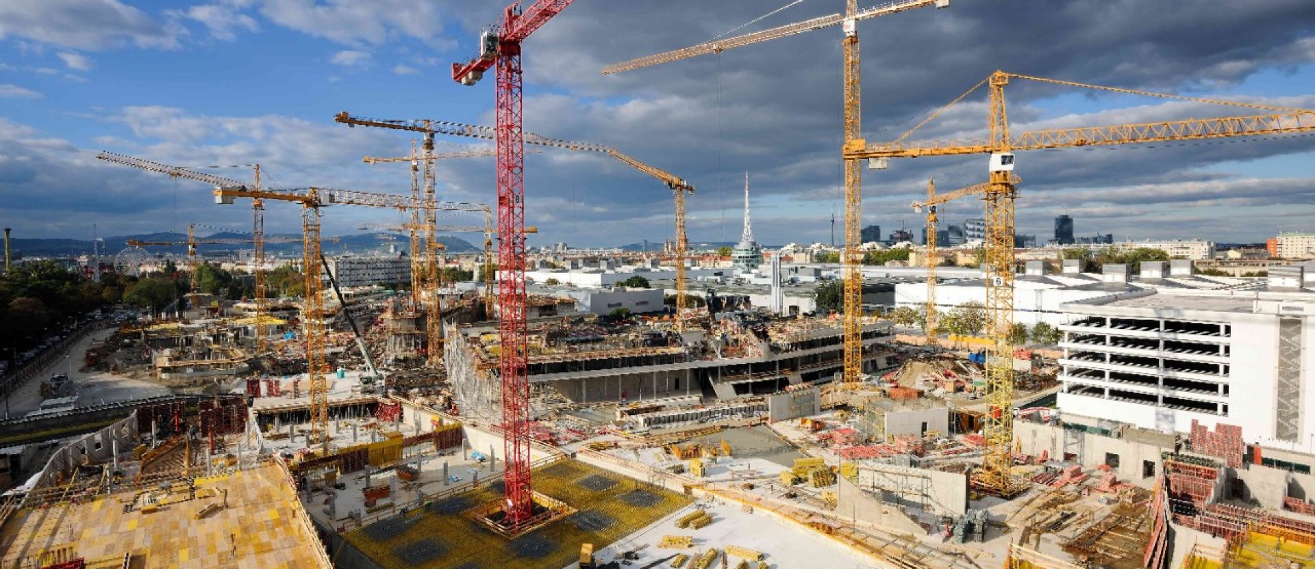 ŠTUDIJE PRIMEROV NA PROJEKTIH 