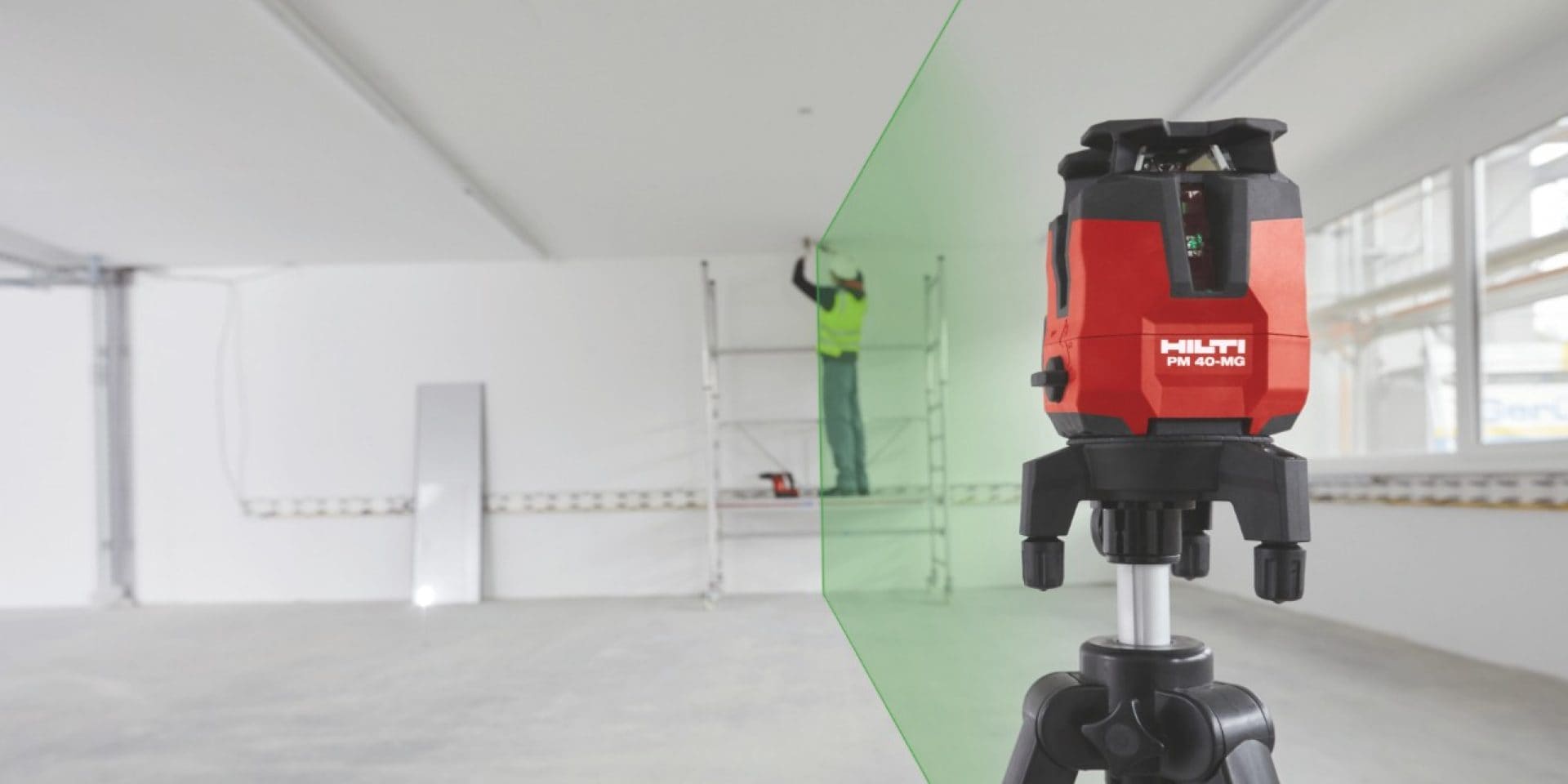Hilti PM 40-MG multi-line laser with latest green beam technology