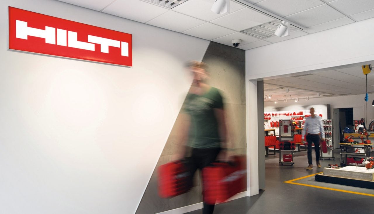 NAKUPOVANJE V HILTI STORE TRGOVINAH