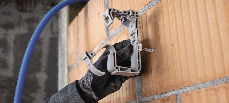 Potisno sidro X-EA MX Plastično potisno sidro za povezovanje plastičnih kabelskih spon/spon za elektro vode, spon in držal za kabelske snope pri pritrjevanju v beton in opeko Vrste uporabe 1