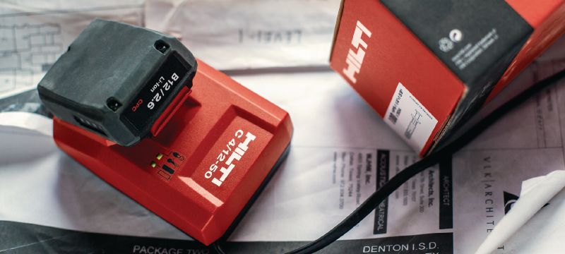 Kompaktni polnilnik C4/12-50 Kompaktni polnilnik za Li-Ion baterije Hilti Vrste uporabe 1