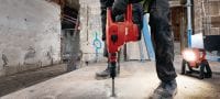 Baterijsko vrtalno kladivo TE 60-22 Močno in baterijsko vrtalno kladivo SDS Max (TE-Y) z aktivno redukcijo vibracij in aktivnim nadzorom navora za zahtevno vrtanje in dletenje v beton (Nuron) Vrste uporabe 3