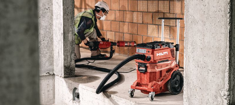 Sesalnik razreda M VC 40M-X Zmogljiv izvlekač prahu z veliko posodo in potisno palico za povezavo z električnimi stroji za (mokro in suho) čiščenje, 30-litrska posoda Vrste uporabe 1