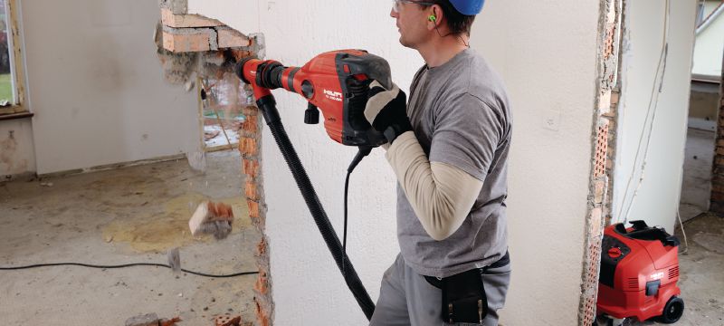 Rušilno kladivo TE 700-AVR SDS-Max Zmogljivo rušilno kladivo SDS Max (TE-Y) za zahtevno dletenje v beton in opeko z aktivno redukcijo vibracij (AVR) Vrste uporabe 1