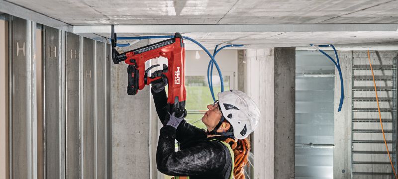 Baterijski stroj za pritrjevanje v beton BX 4-IF-22 Stroj za žičnike na baterijski pogon Nuron za pritrjevanje profilov za mavčno-kartonske plošče in lahke materiale na beton, jeklo in opeko Vrste uporabe 1