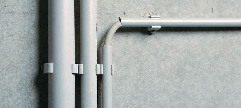 Kabelska spona EKS-SM Kabelska spona (SM), sidrana na beton, za pritrjevanje posameznega snopa Vrste uporabe 1