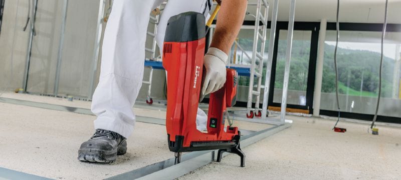 Magazinirani žičniki za beton X-C B3 MX Standardni magazinirani žičniki za žičnike BX 2 za beton in druge osnovne materiale, za baterijsko stroj za žičnike BX 3 Vrste uporabe 1