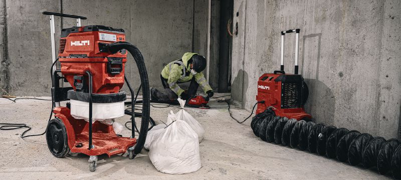Odsesovalnik prahu razreda MVC 40MX-CB s sistemom neprekinjenenih vrečk Zmogljiv odsesovalnik prahu za povezavo z električni stroji in čiščenjem na delovišču (suho in mokro), sistem neprekinjenih vrečk Vrste uporabe 1