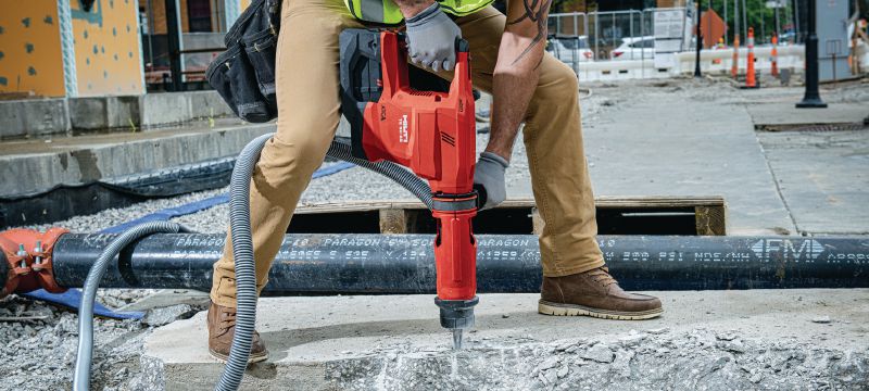 Baterijsko vrtalno kladivo TE 60-22 Močno in baterijsko vrtalno kladivo SDS Max (TE-Y) z aktivno redukcijo vibracij in aktivnim nadzorom navora za zahtevno vrtanje in dletenje v beton (Nuron) Vrste uporabe 1